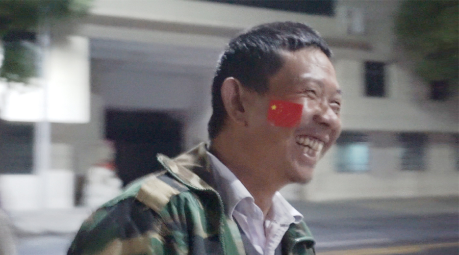 2016年國慶，冷風(fēng)有毒，但國旗暖心